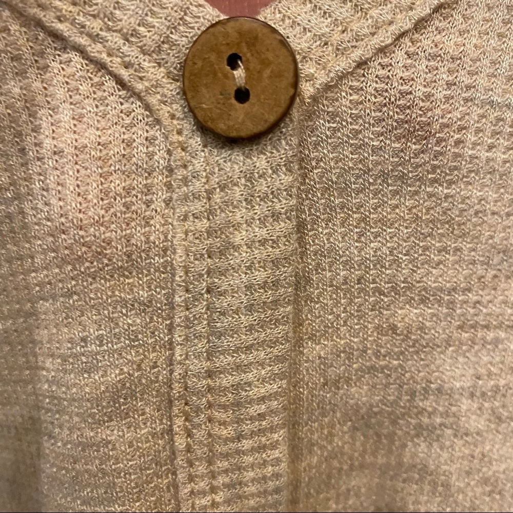 NWOT Botanique Cheetah Print Thermal - Picture 5 of 7